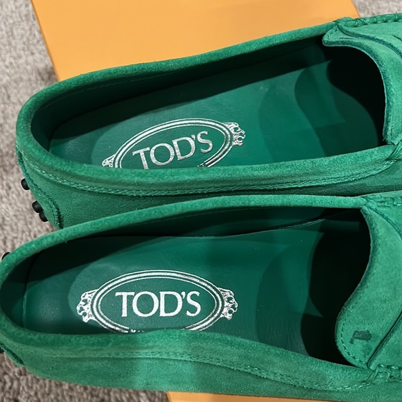 Tod’s Kelly green suede leather moccasins loafers flats shoes 38 - Picture 4 of 6